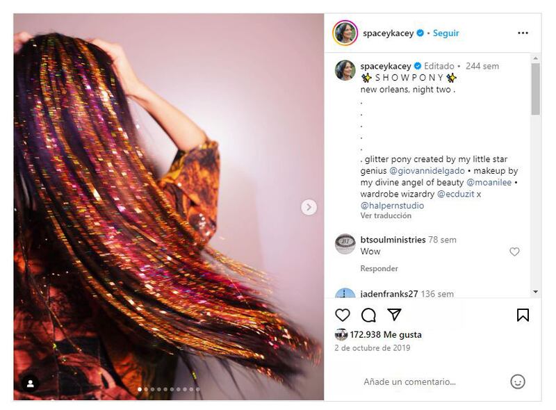 El ‘hair tinsel’ es el último accesorio en causaro furor en TikTok