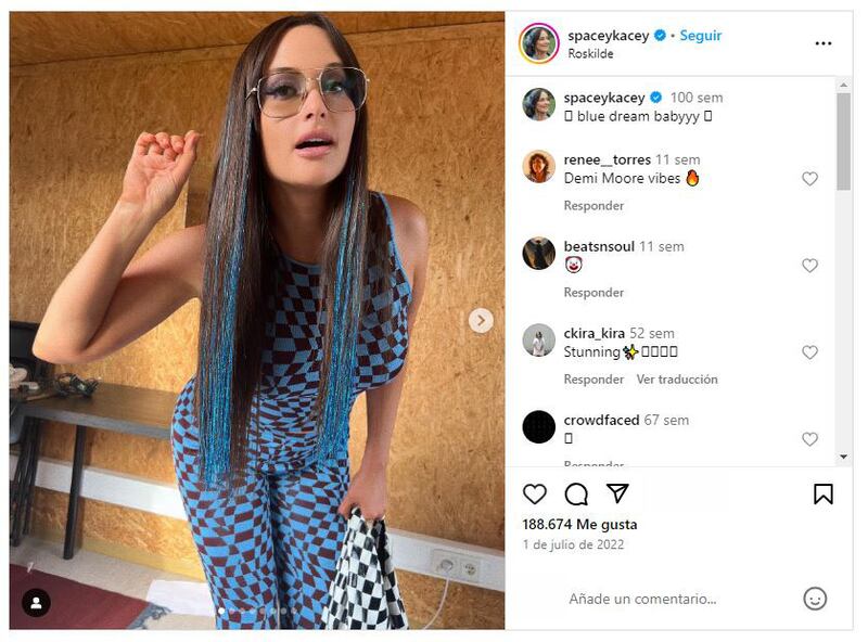 El ‘hair tinsel’ es el último accesorio en causaro furor en TikTok