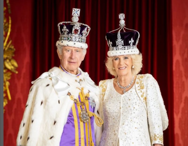 Rei Charles III e Rainha Camilla, durante coroação 
Foto: @theroyalfamily