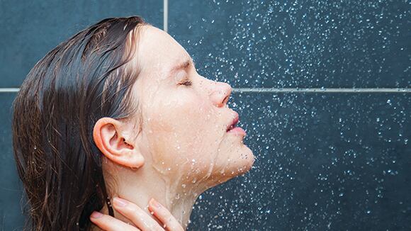 O gel de banho é o novo queridinho para uma pele mais hidratada; veja como escolher o ideal para você